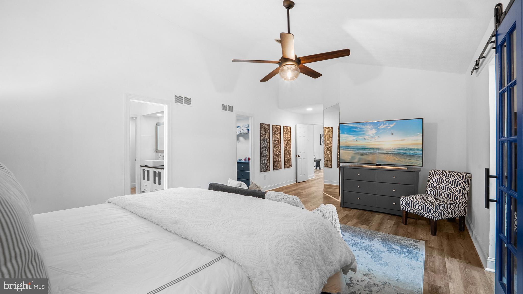 CROMWELL WOODS - Residential