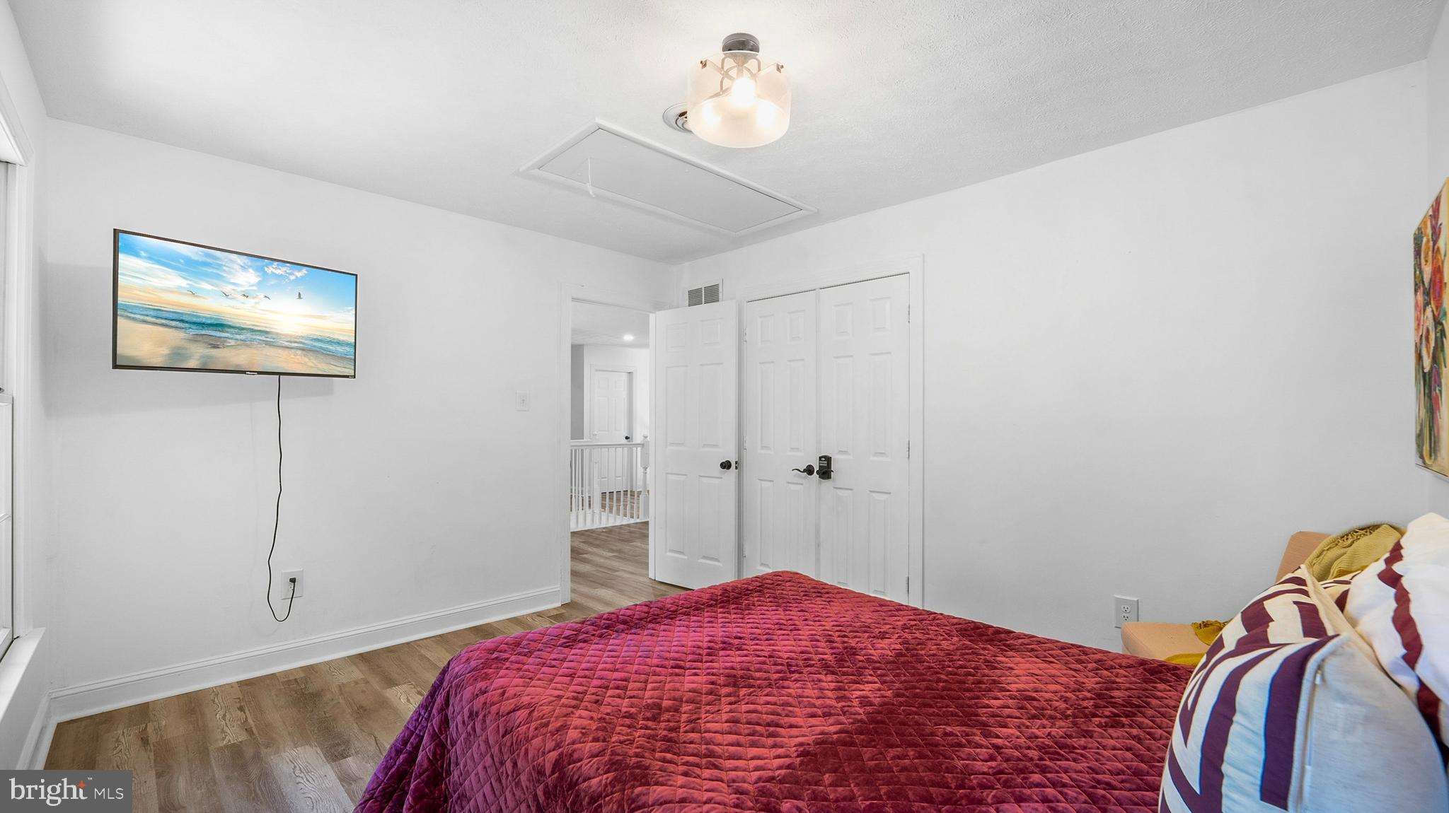 CROMWELL WOODS - Residential