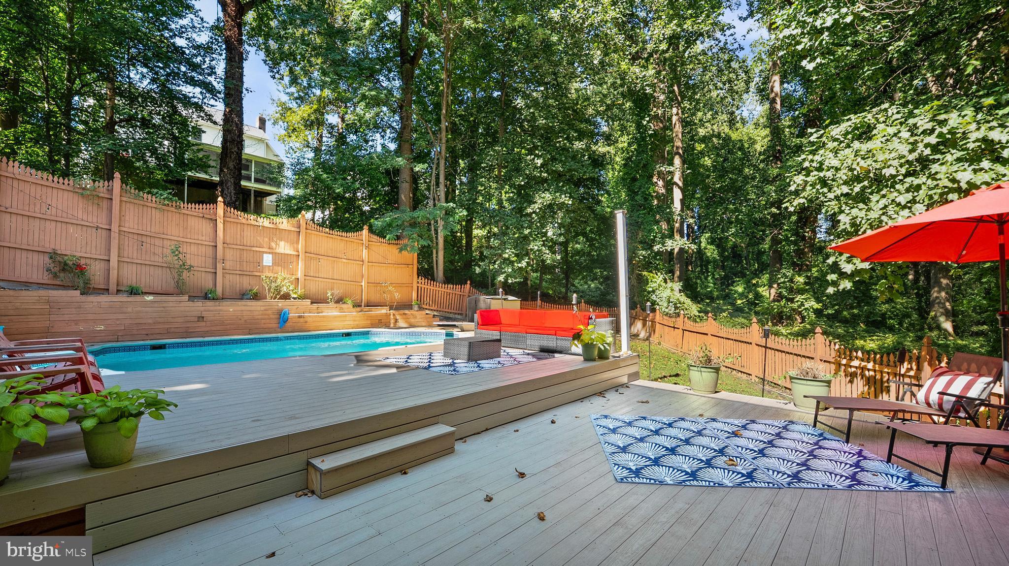 CROMWELL WOODS - Residential