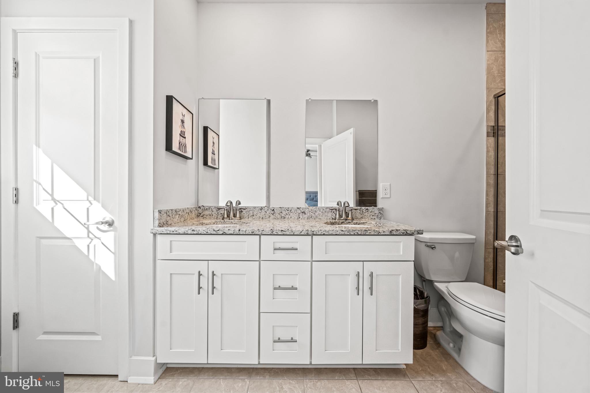 WATERSIDE - Residential