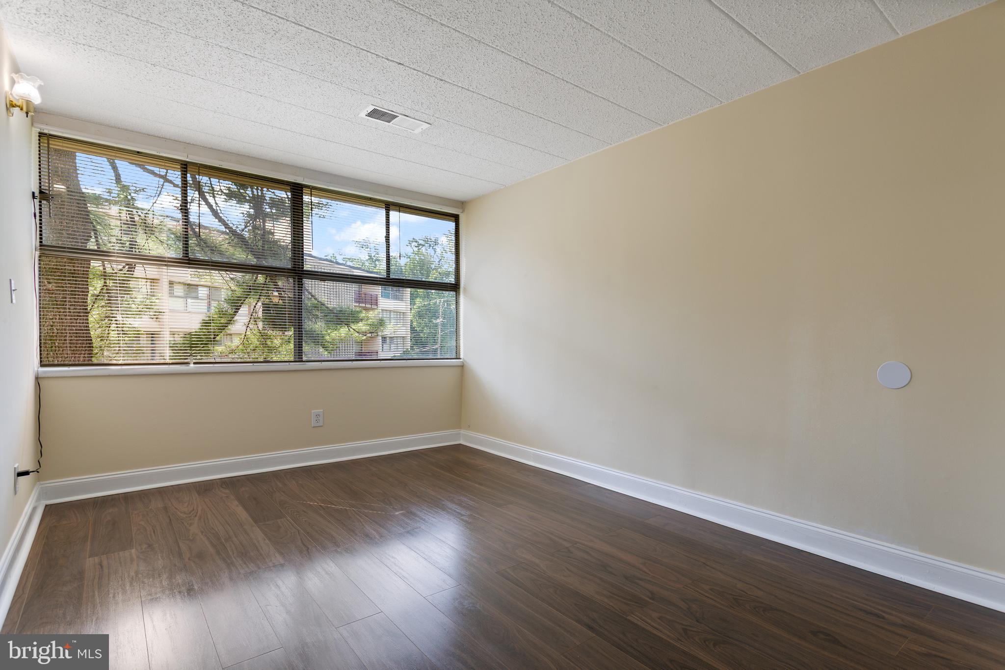 PRESIDENTIAL PARK - Residential