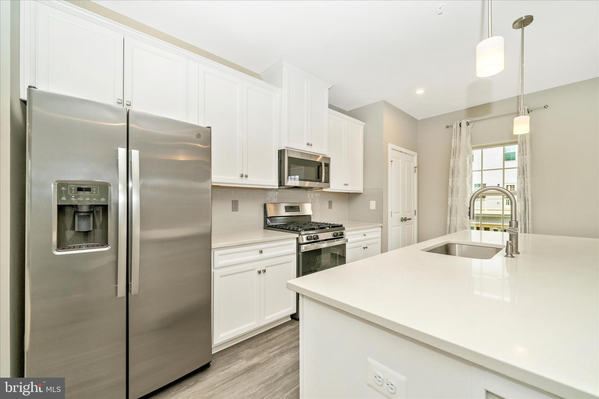 MONTGOMERY VILLAGE - Residential