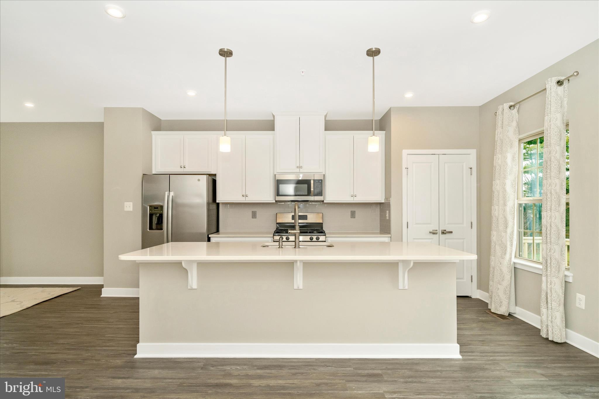 MONTGOMERY VILLAGE - Residential