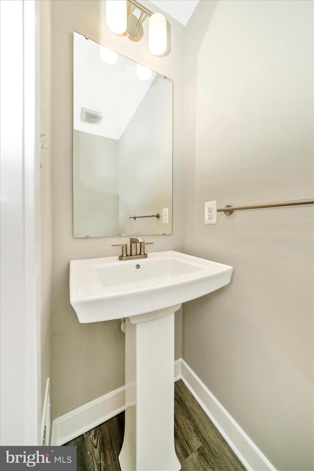 MONTGOMERY VILLAGE - Residential