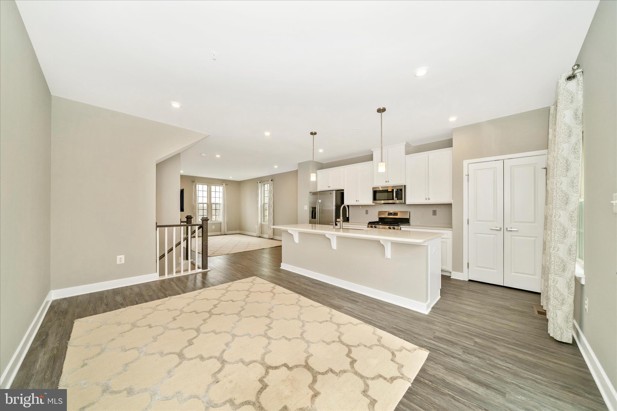 MONTGOMERY VILLAGE - Residential