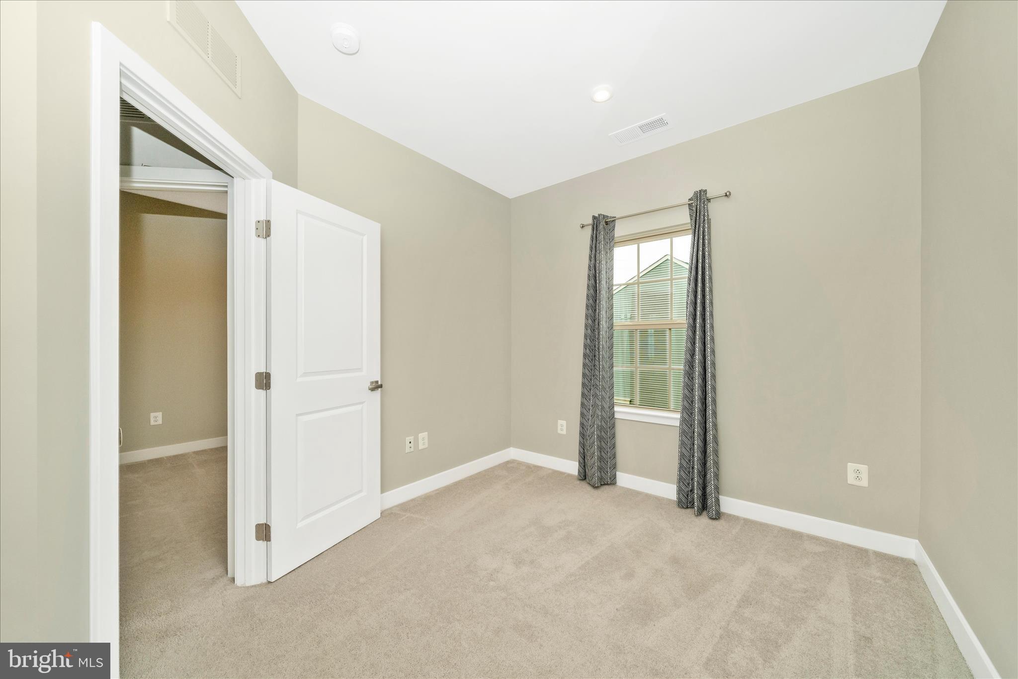 MONTGOMERY VILLAGE - Residential