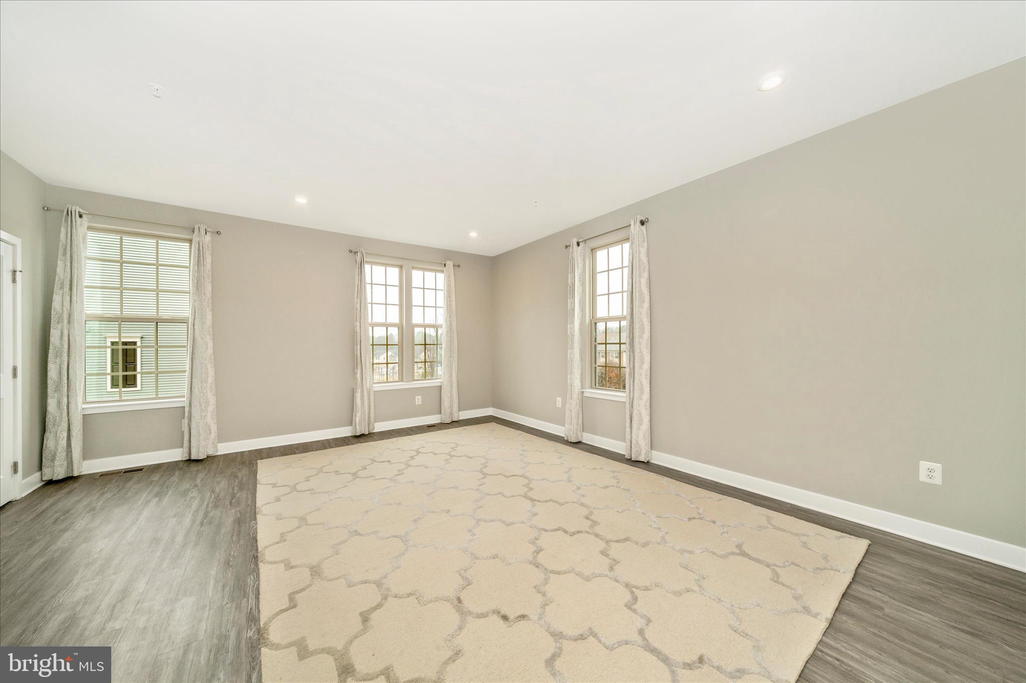 MONTGOMERY VILLAGE - Residential