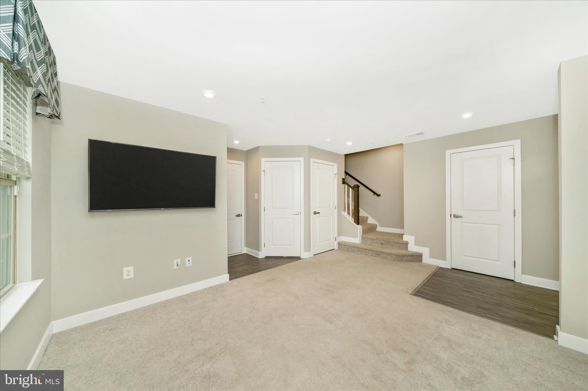 MONTGOMERY VILLAGE - Residential