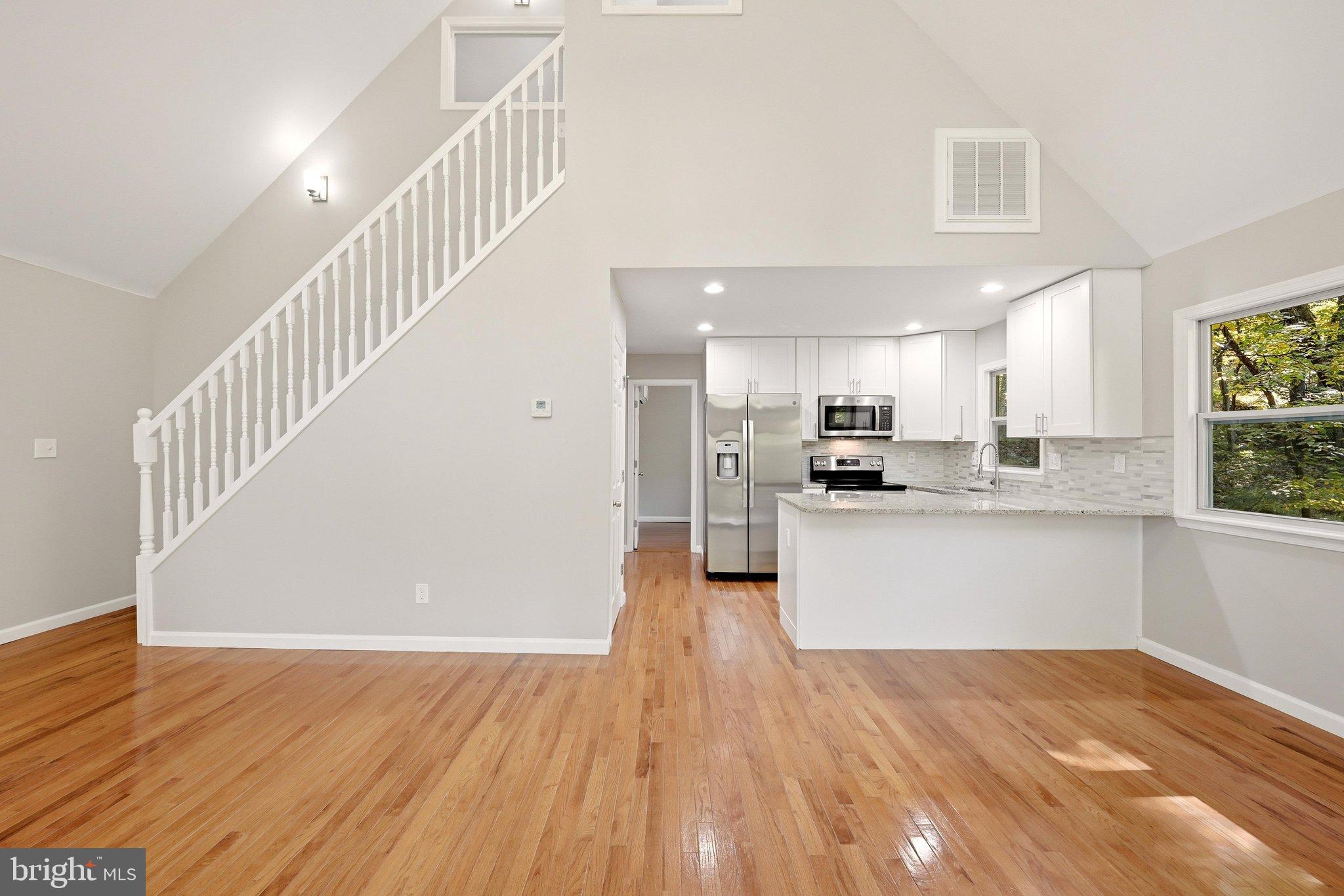 111 MT ORIOLE LANE