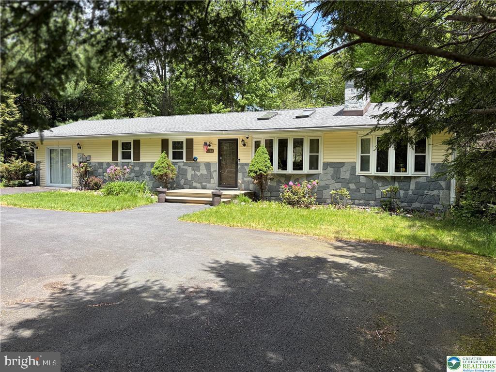 215 LARCH OVAL