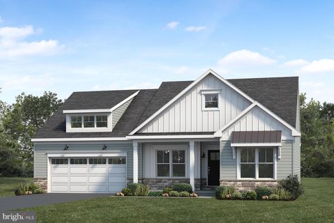 609 LILLIANA DRIVE LEBANON PA 17046