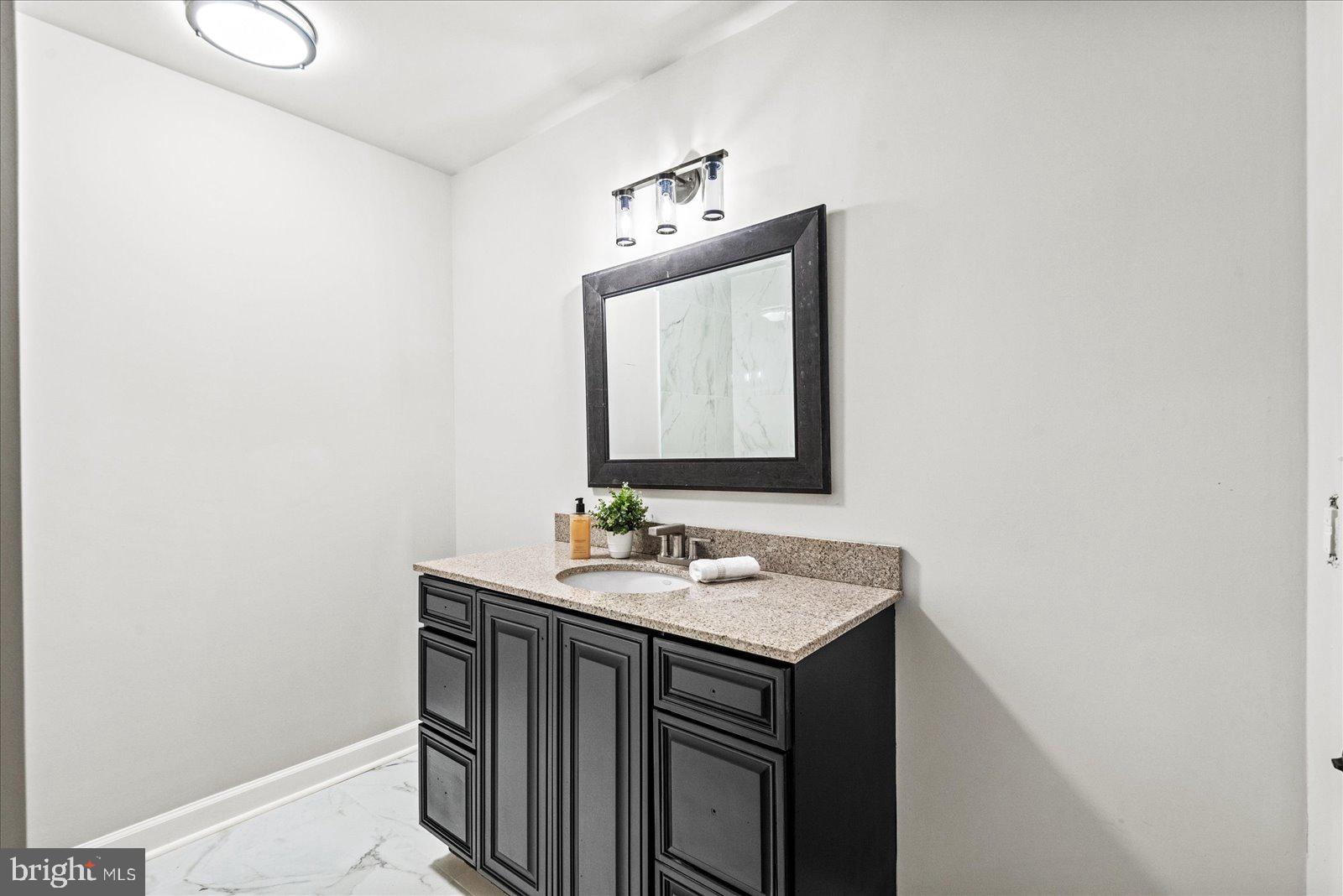 LAKE LAND OR - Residential