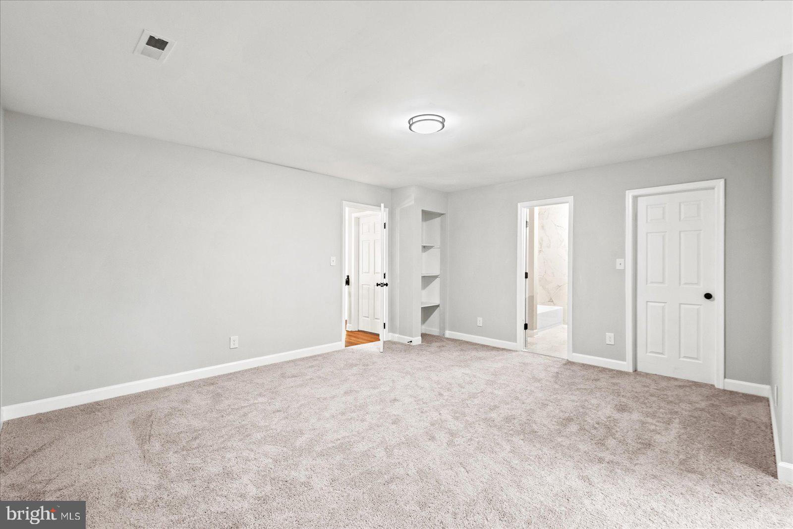 LAKE LAND OR - Residential