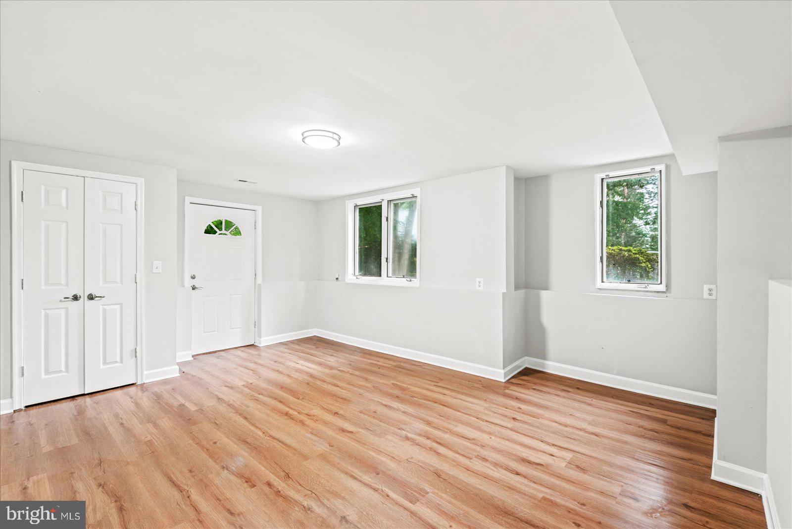 LAKE LAND OR - Residential