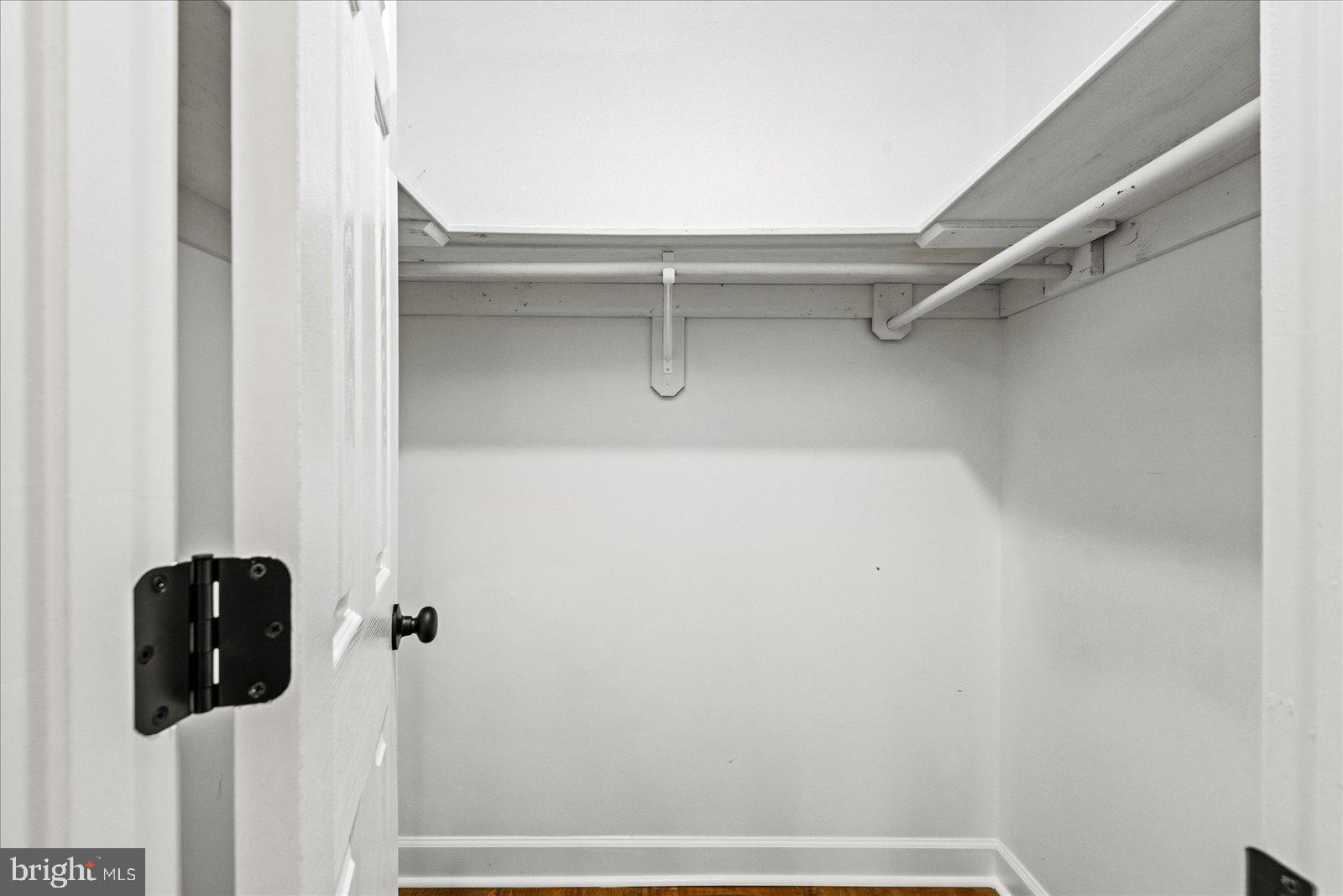 LAKE LAND OR - Residential