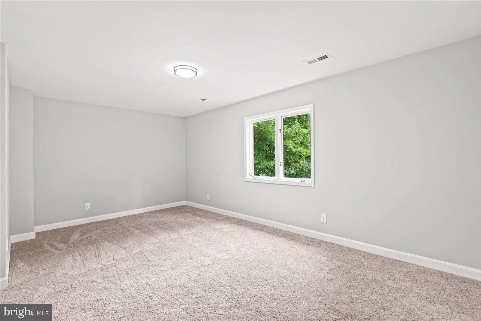 LAKE LAND OR - Residential