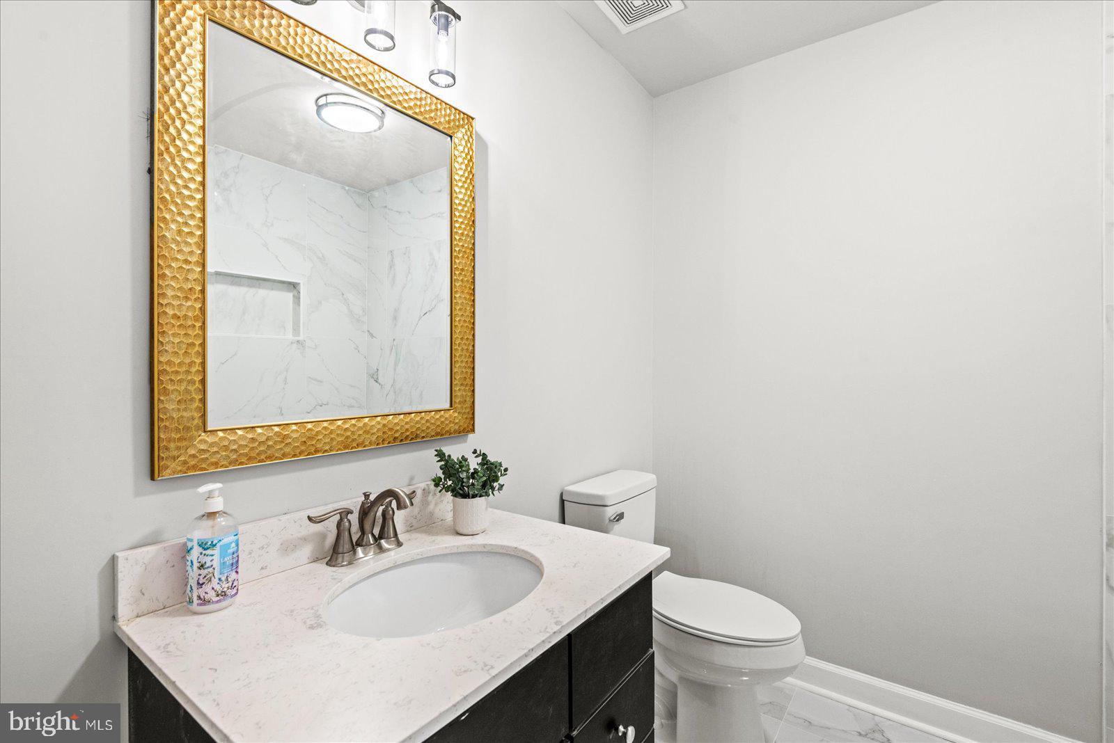 LAKE LAND OR - Residential