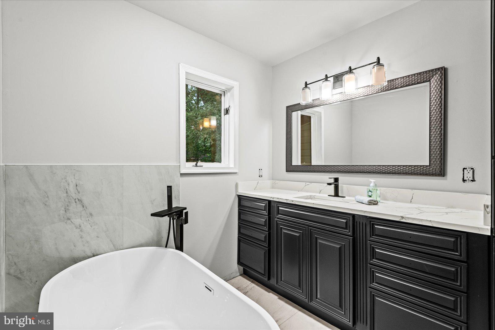 LAKE LAND OR - Residential