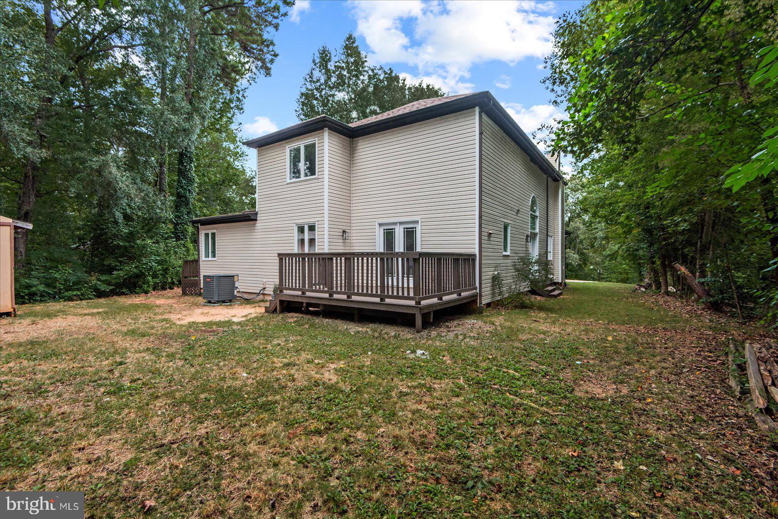 LAKE LAND OR - Residential