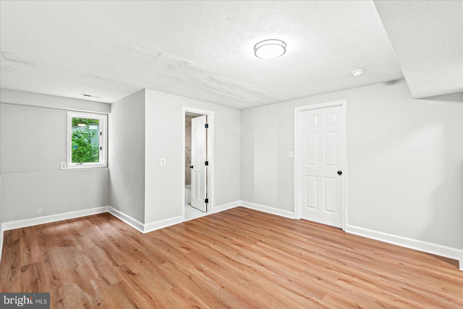 LAKE LAND OR - Residential