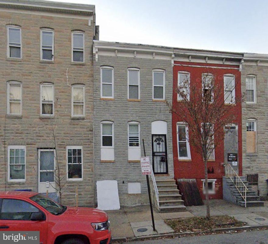 This 3 story, 2 bedroom 2 bathroom townhouse is a steal! Just minutes away from downtown Baltimore, close to B&O railroad and grocery near by. New windows, roof recently repaired, central heat, washer and dryer included. Seller is motivated.  Ground rent to be verified.
Bring Your Best Offers!