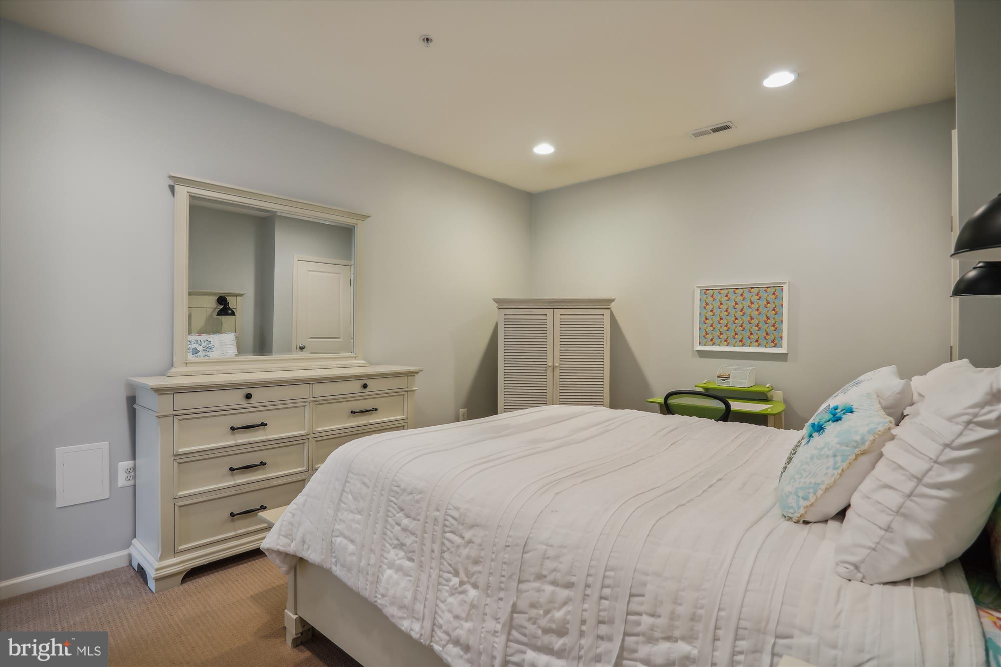 POPLAR RUN - Residential