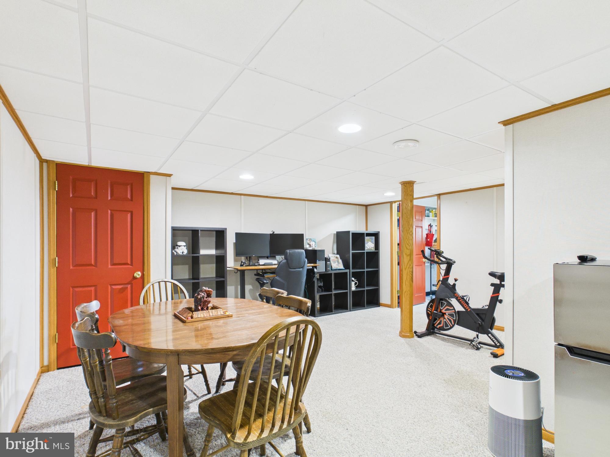 MILLS FARM - Residential