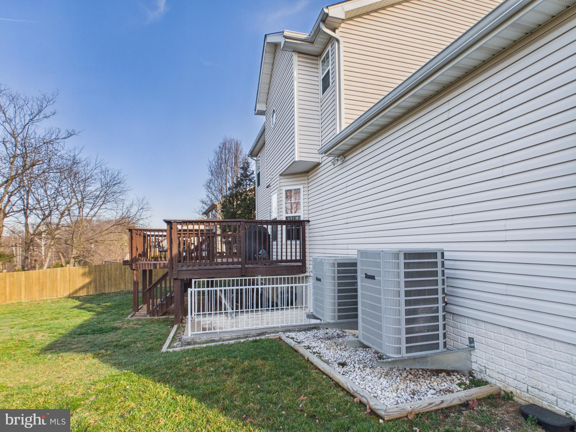 MILLS FARM - Residential