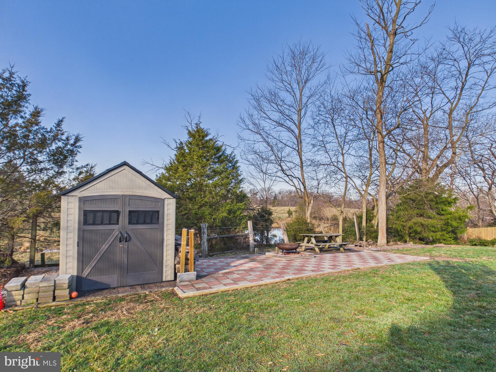 MILLS FARM - Residential