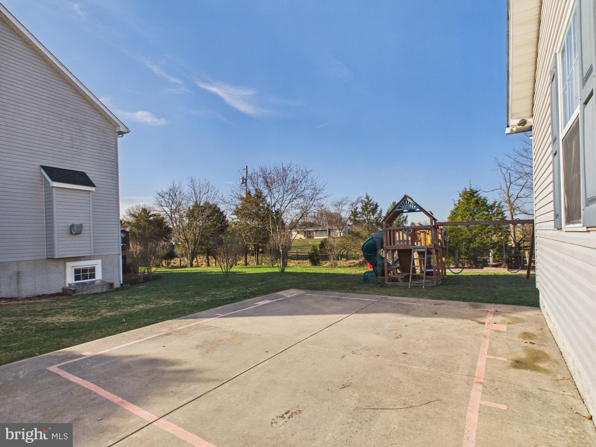 MILLS FARM - Residential