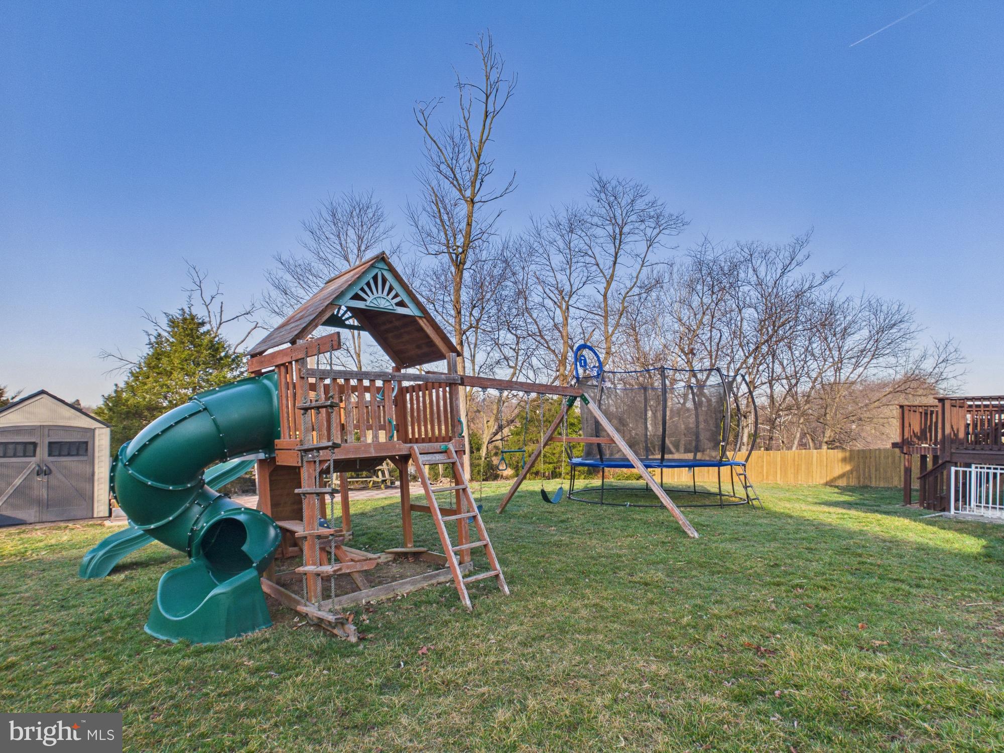 MILLS FARM - Residential