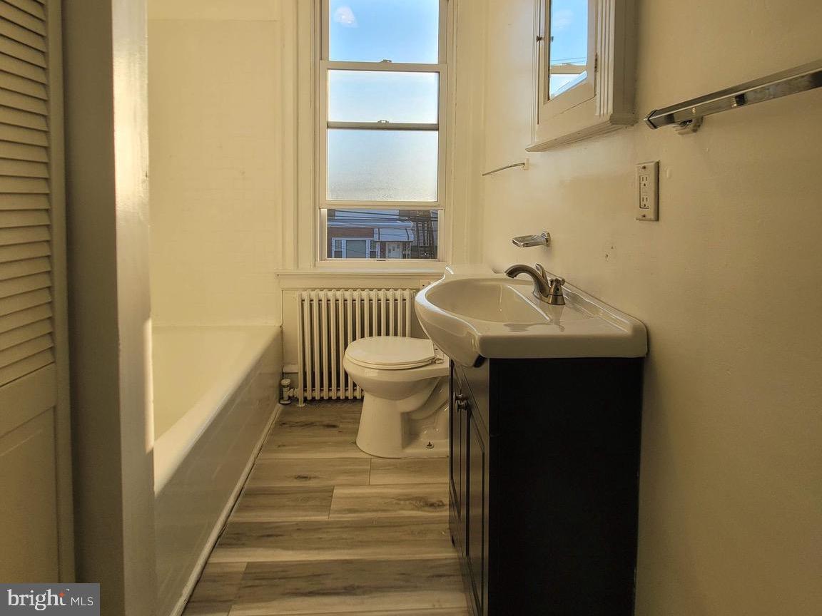 LAWNDALE - Residential Lease