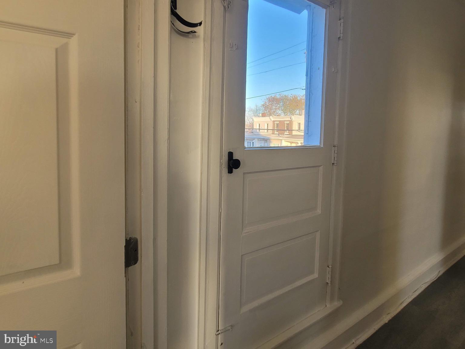 LAWNDALE - Residential Lease