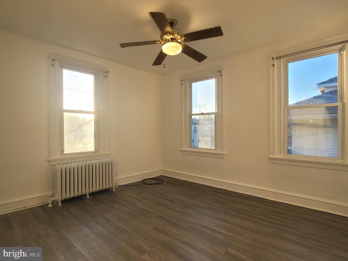 LAWNDALE - Residential Lease