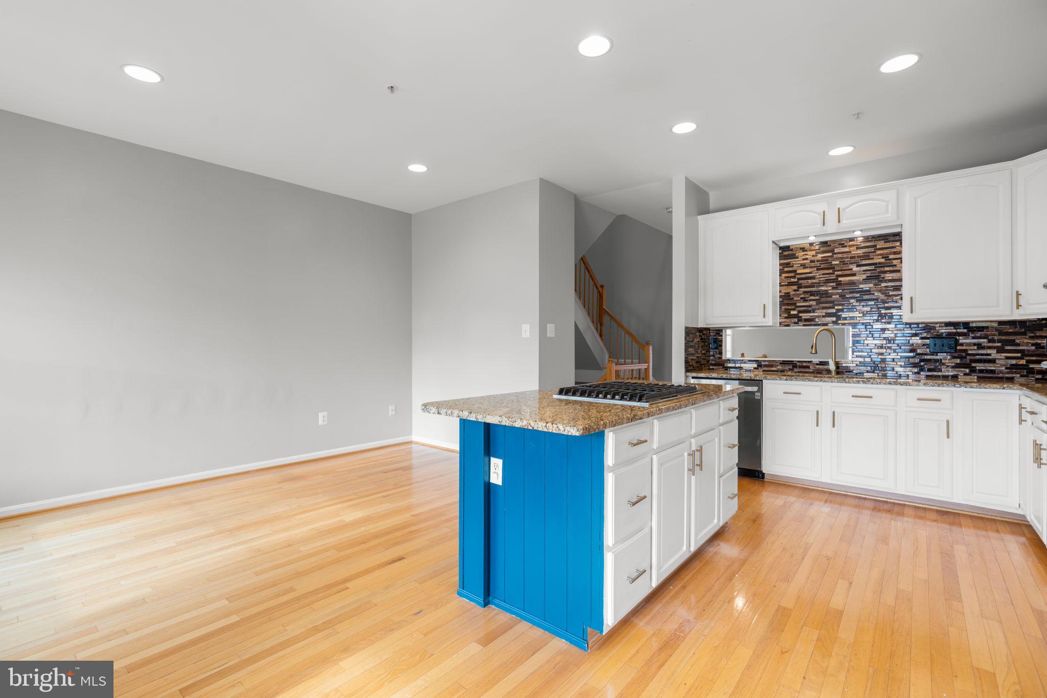 CHAPEL GROVE - Residential