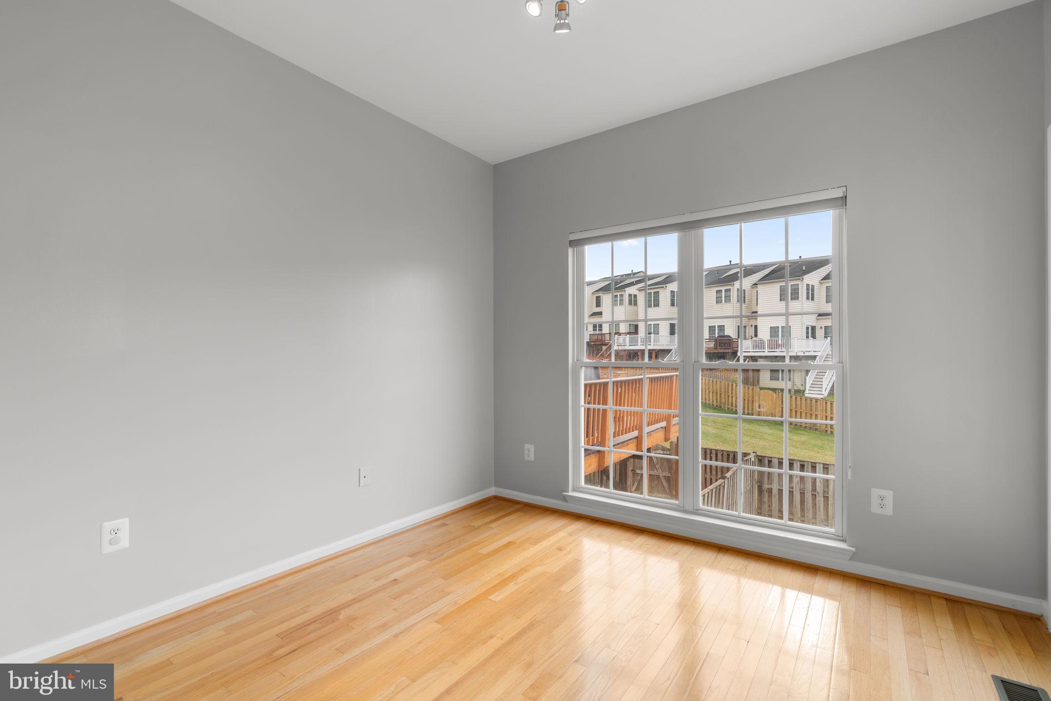 CHAPEL GROVE - Residential