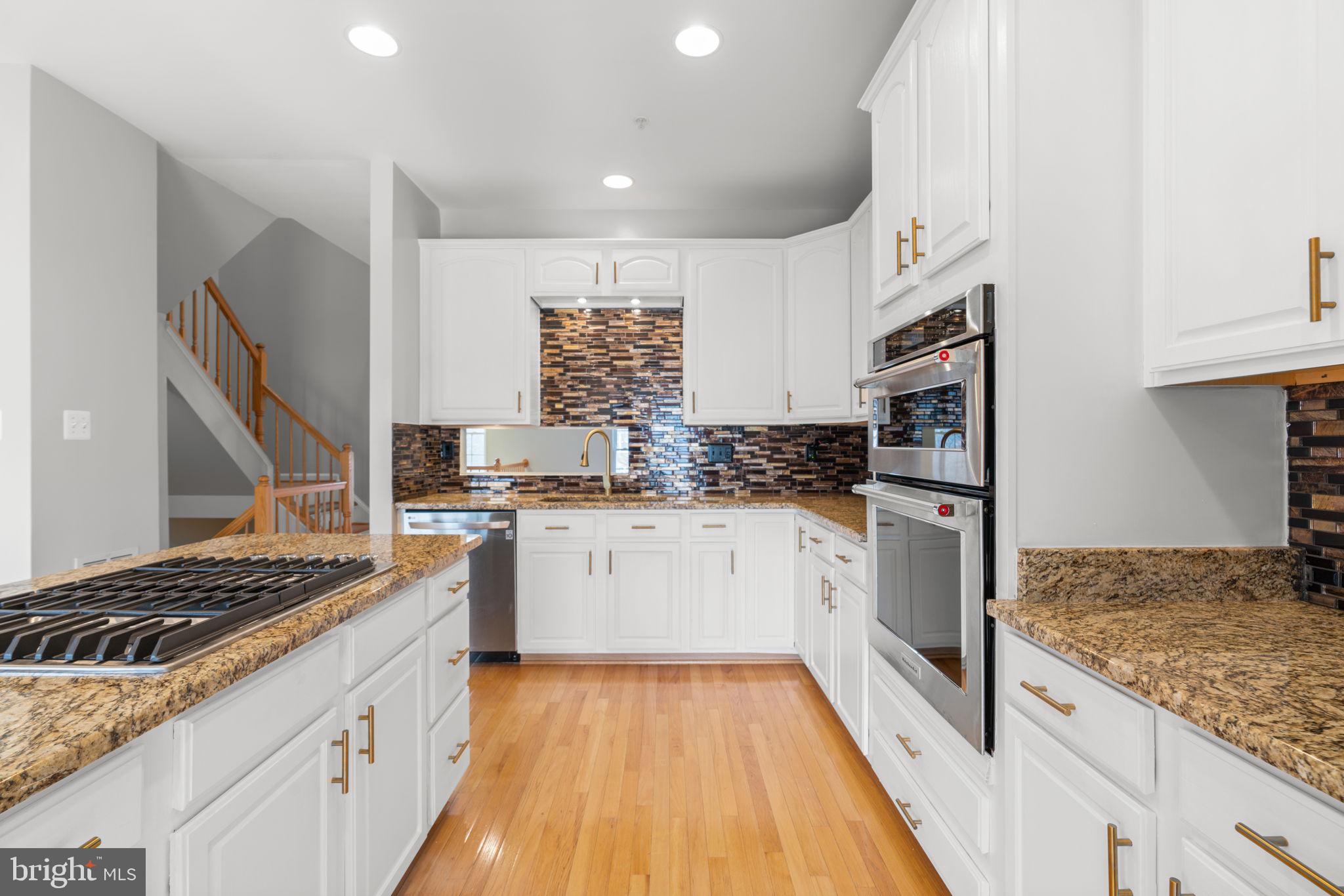 CHAPEL GROVE - Residential