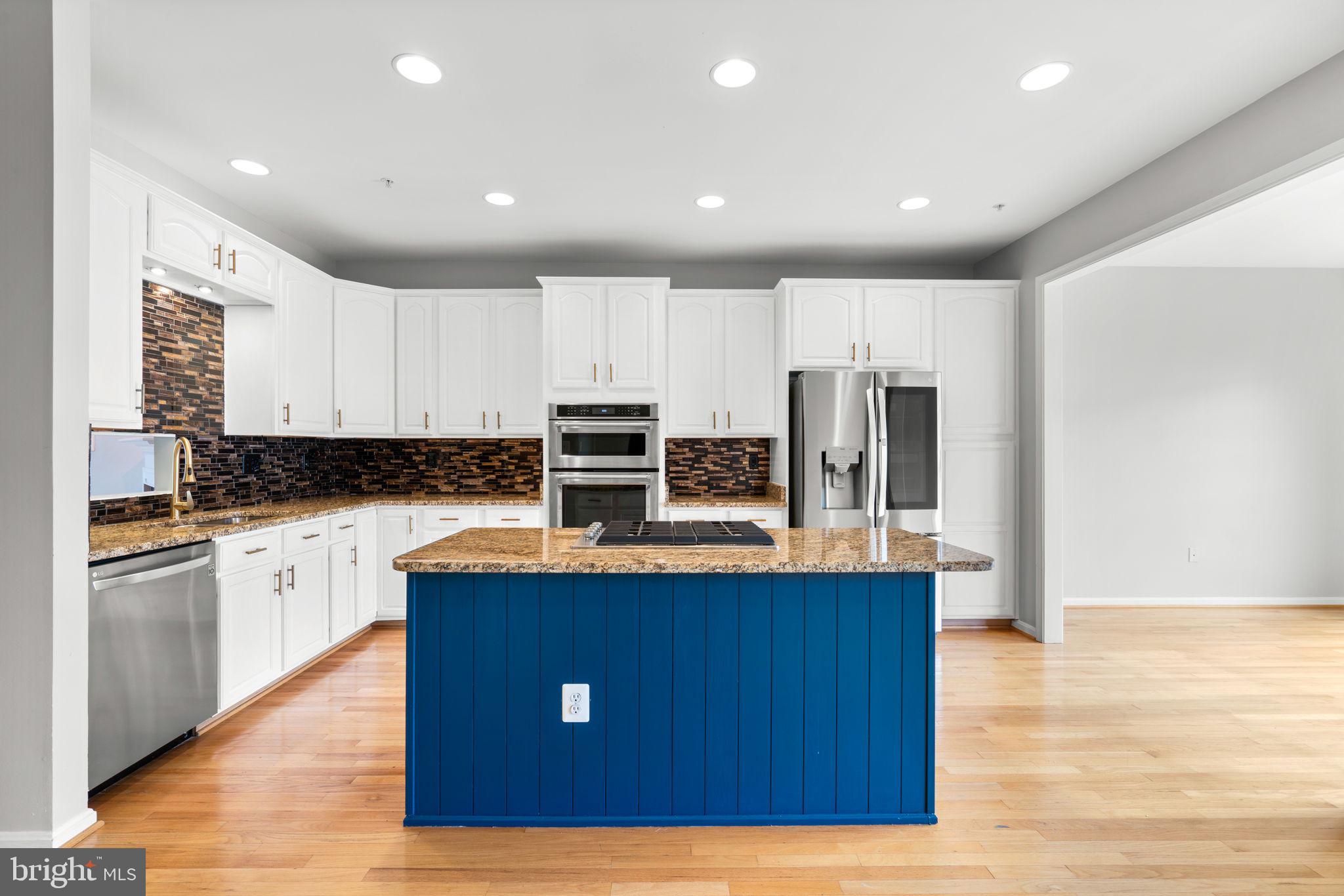 CHAPEL GROVE - Residential