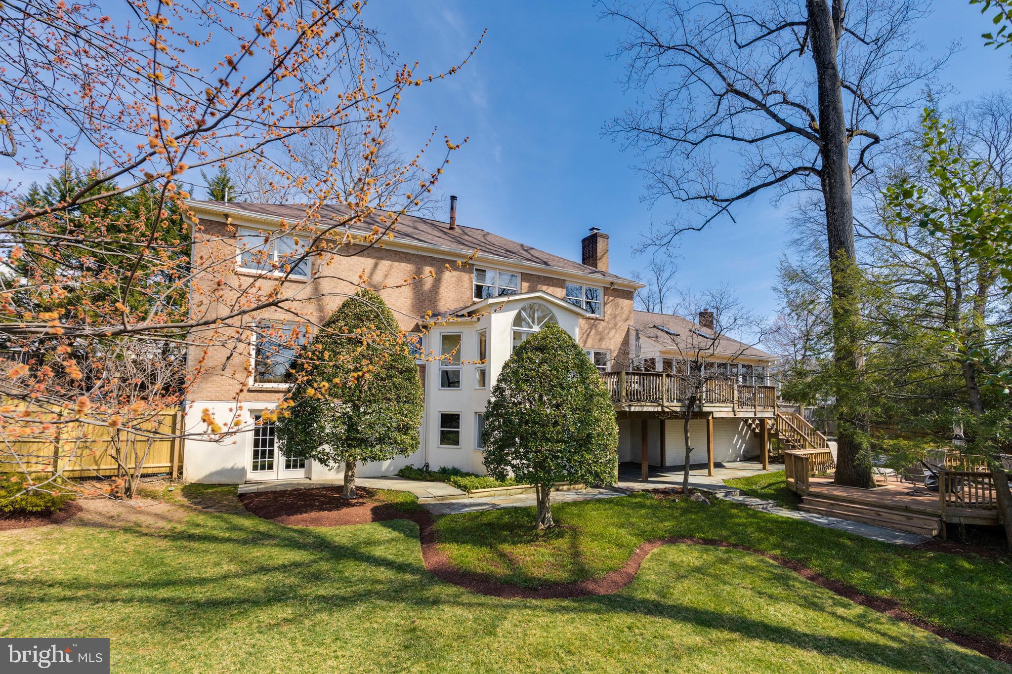 HERITAGE WALK - Residential
