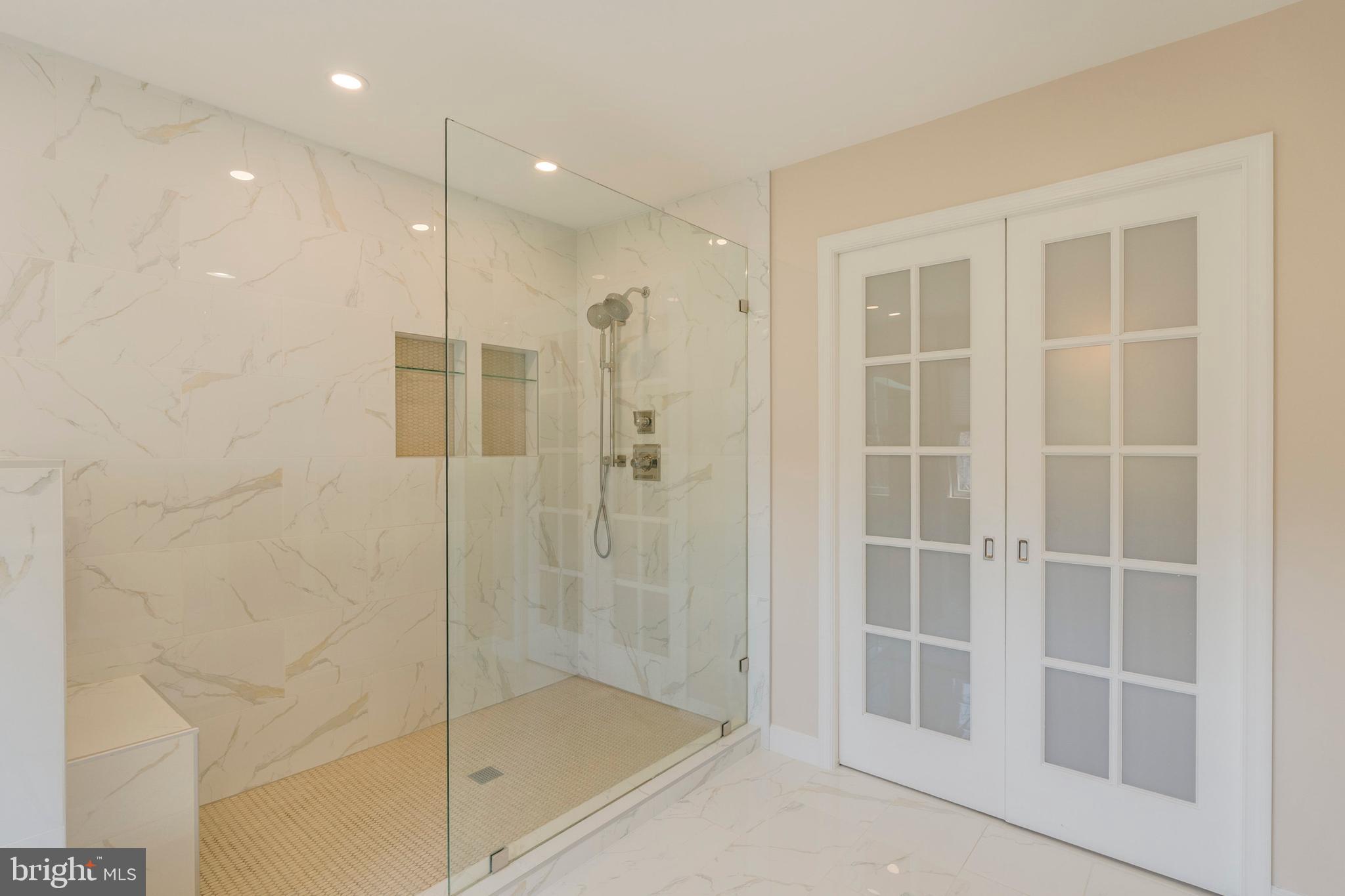 HERITAGE WALK - Residential