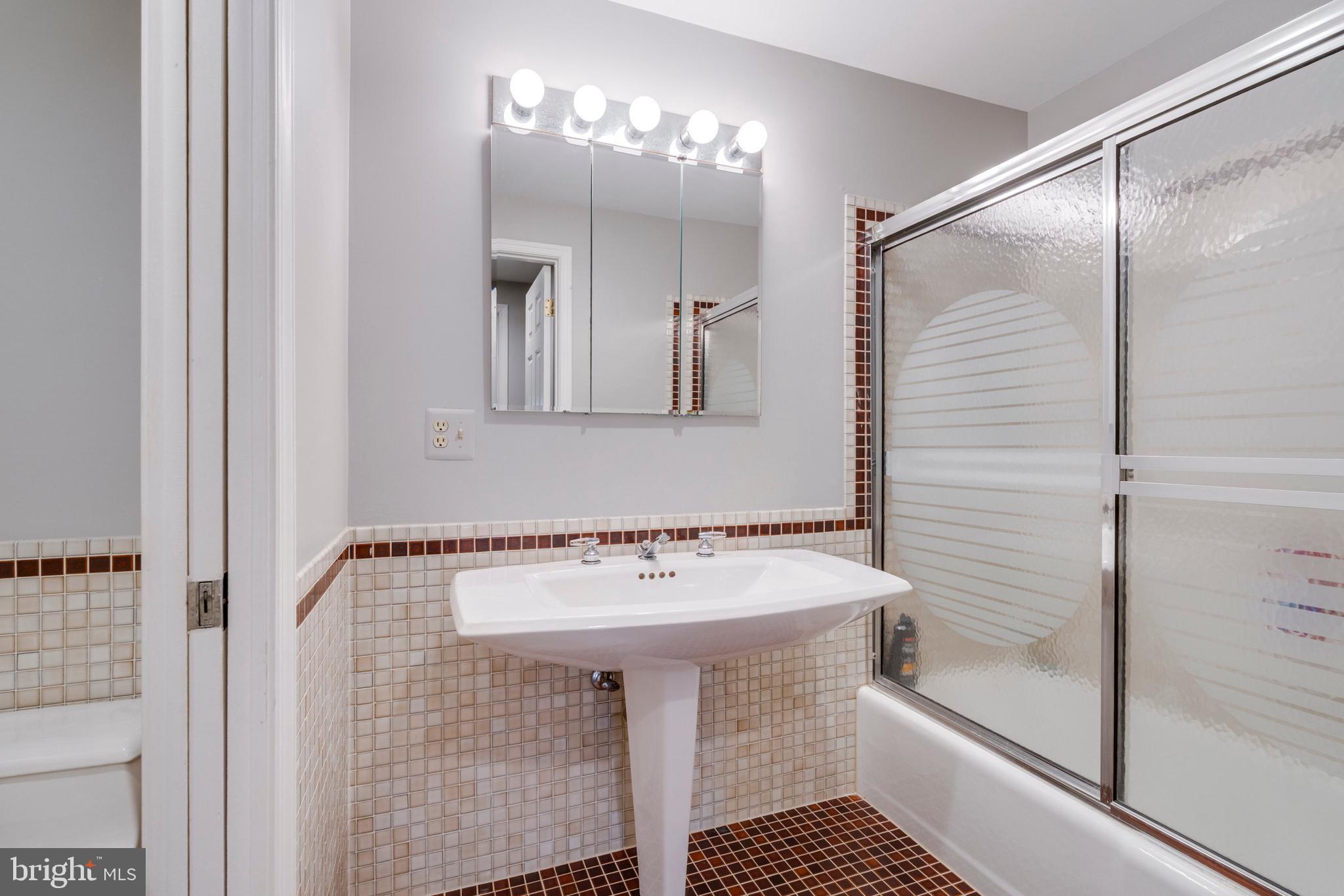 HERITAGE WALK - Residential