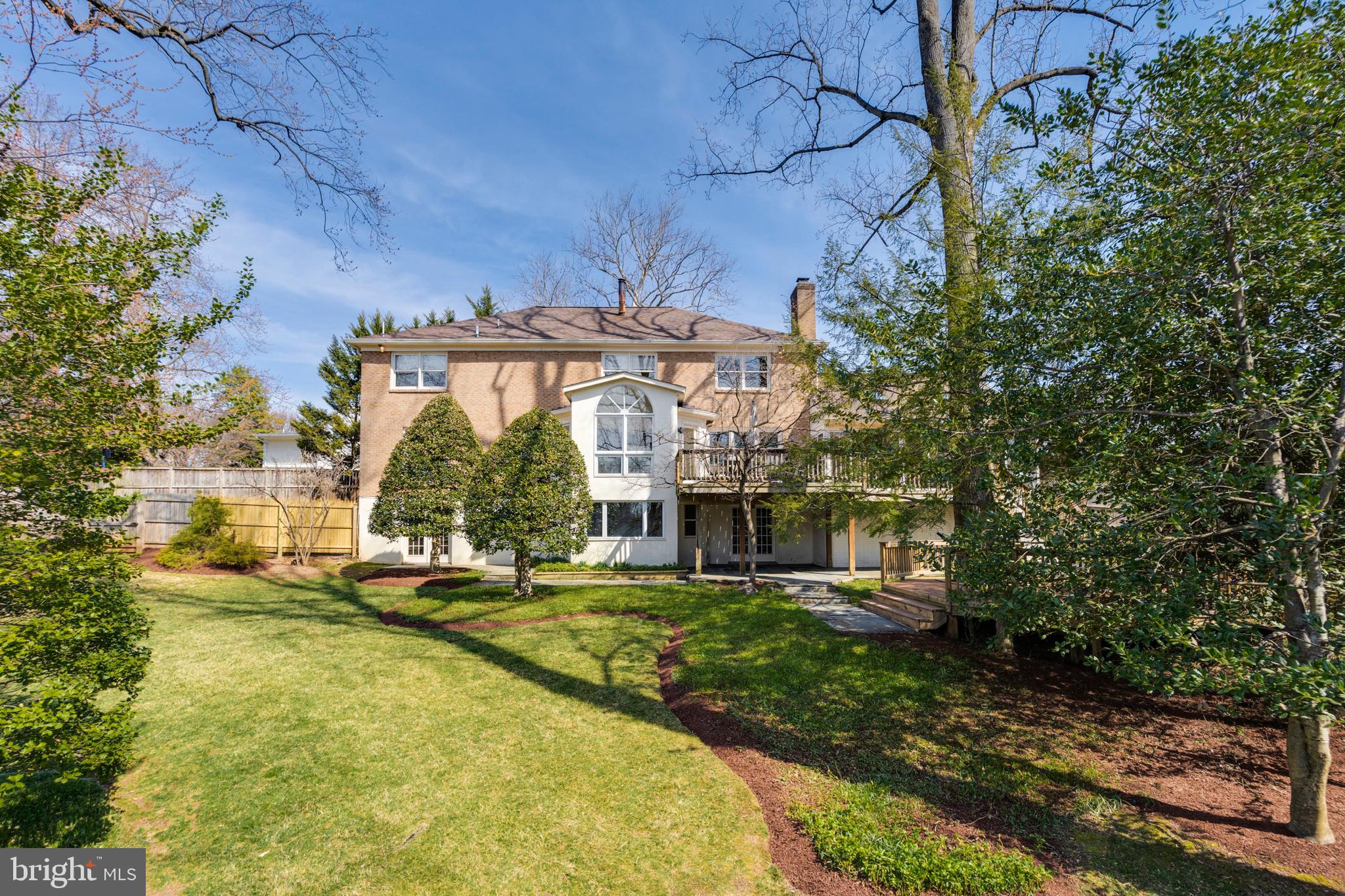 HERITAGE WALK - Residential