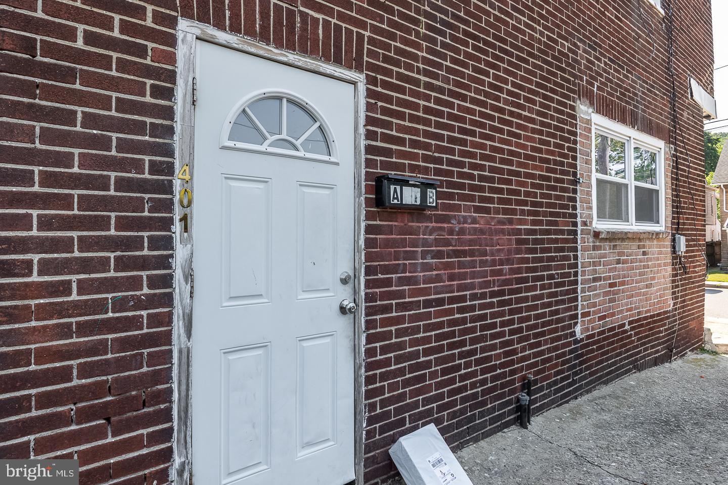 401 MAPLE AVENUE