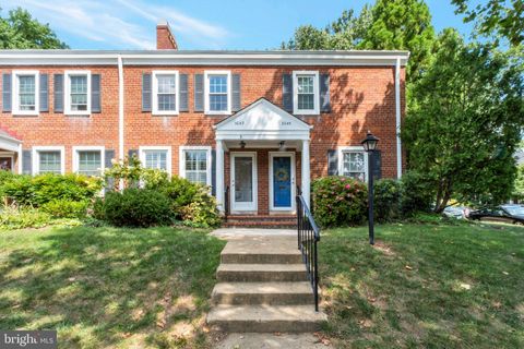 3043 S ABINGDON STREET ARLINGTON VA 22206