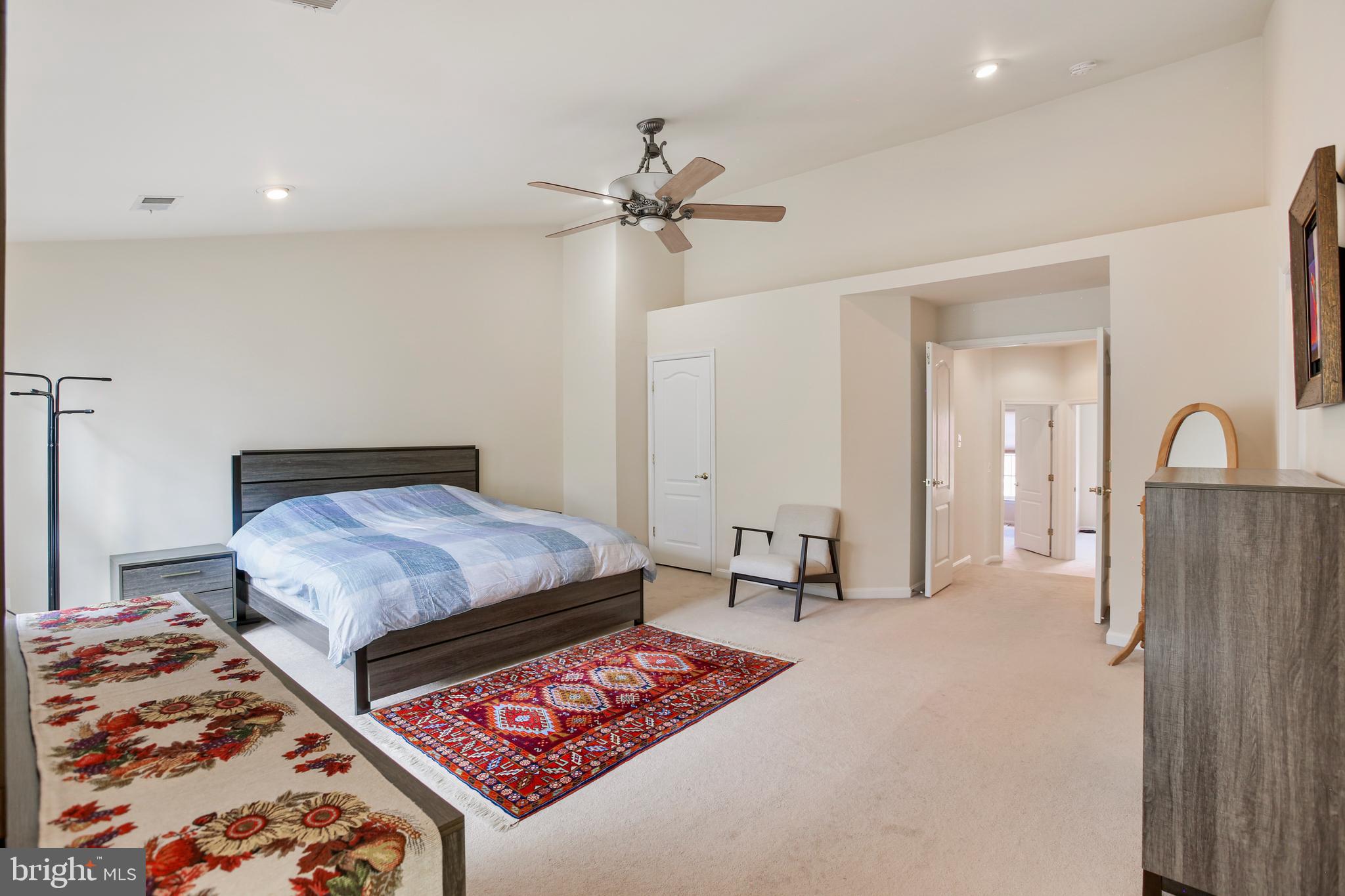 BROADLANDS SOUTH - Residential