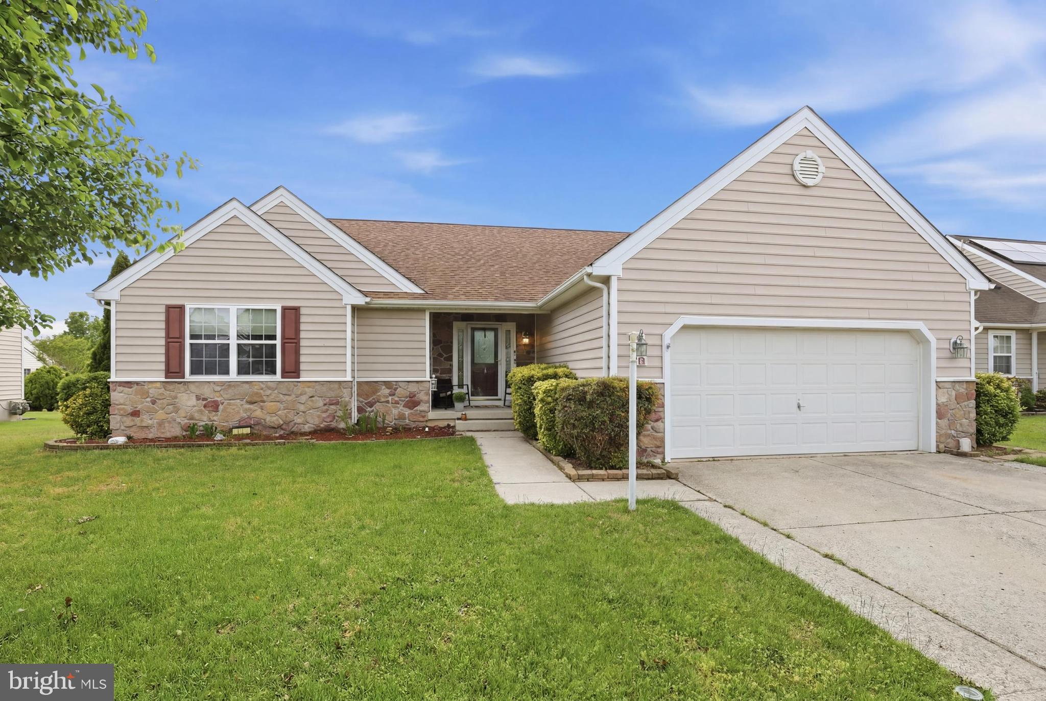 112 STARLAND WAY
