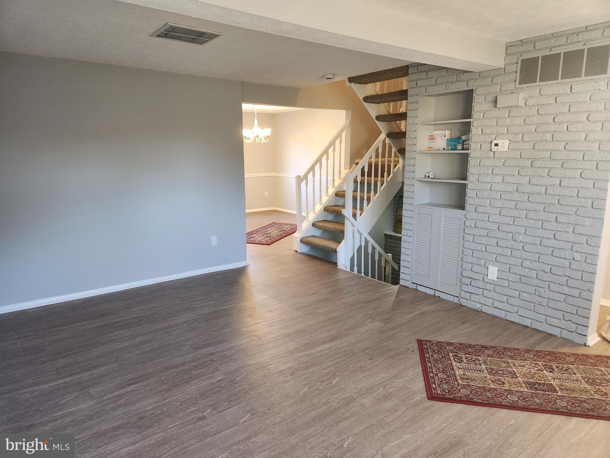 CHESTERFIELD - Residential