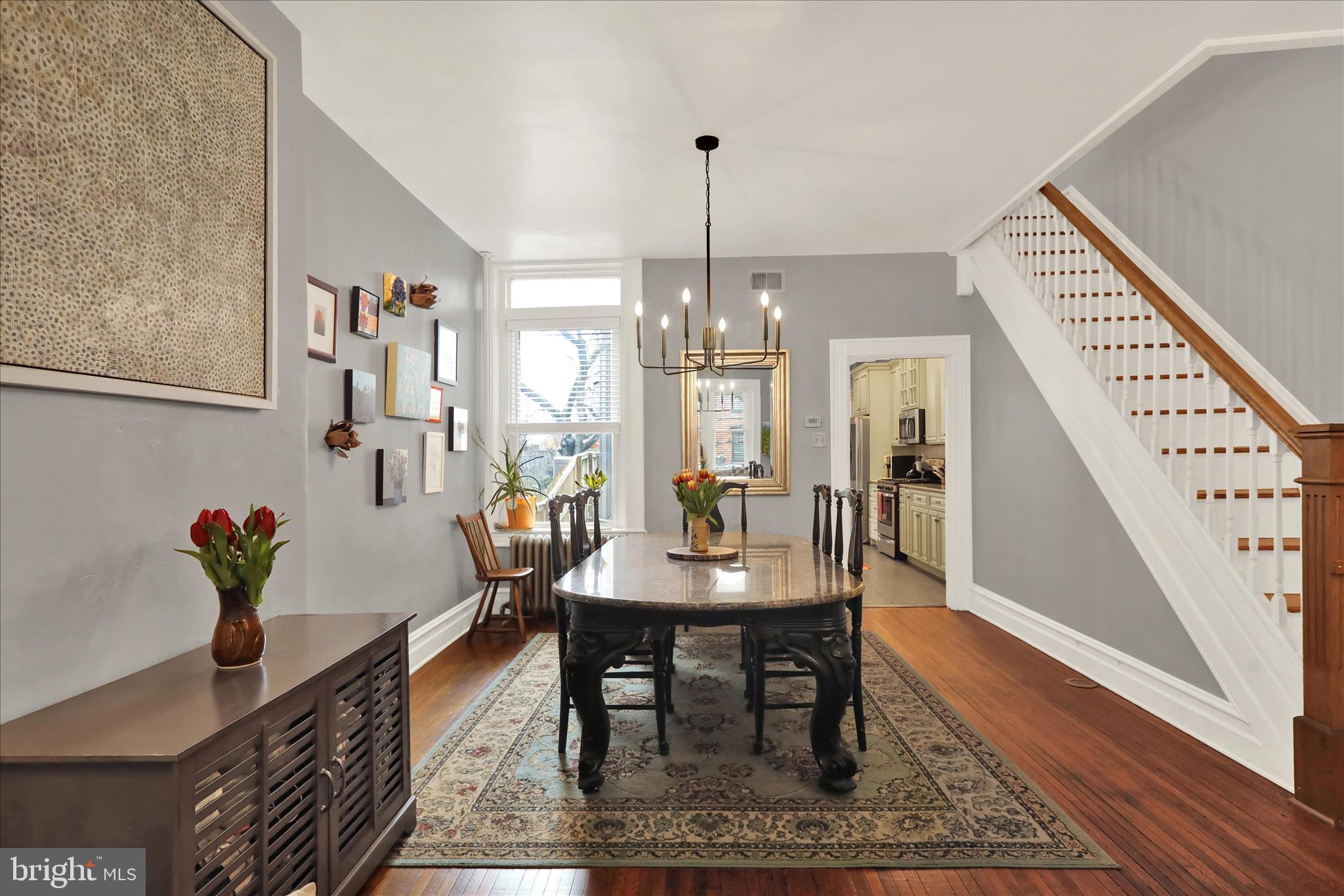 CHESTNUT HILL - Residential