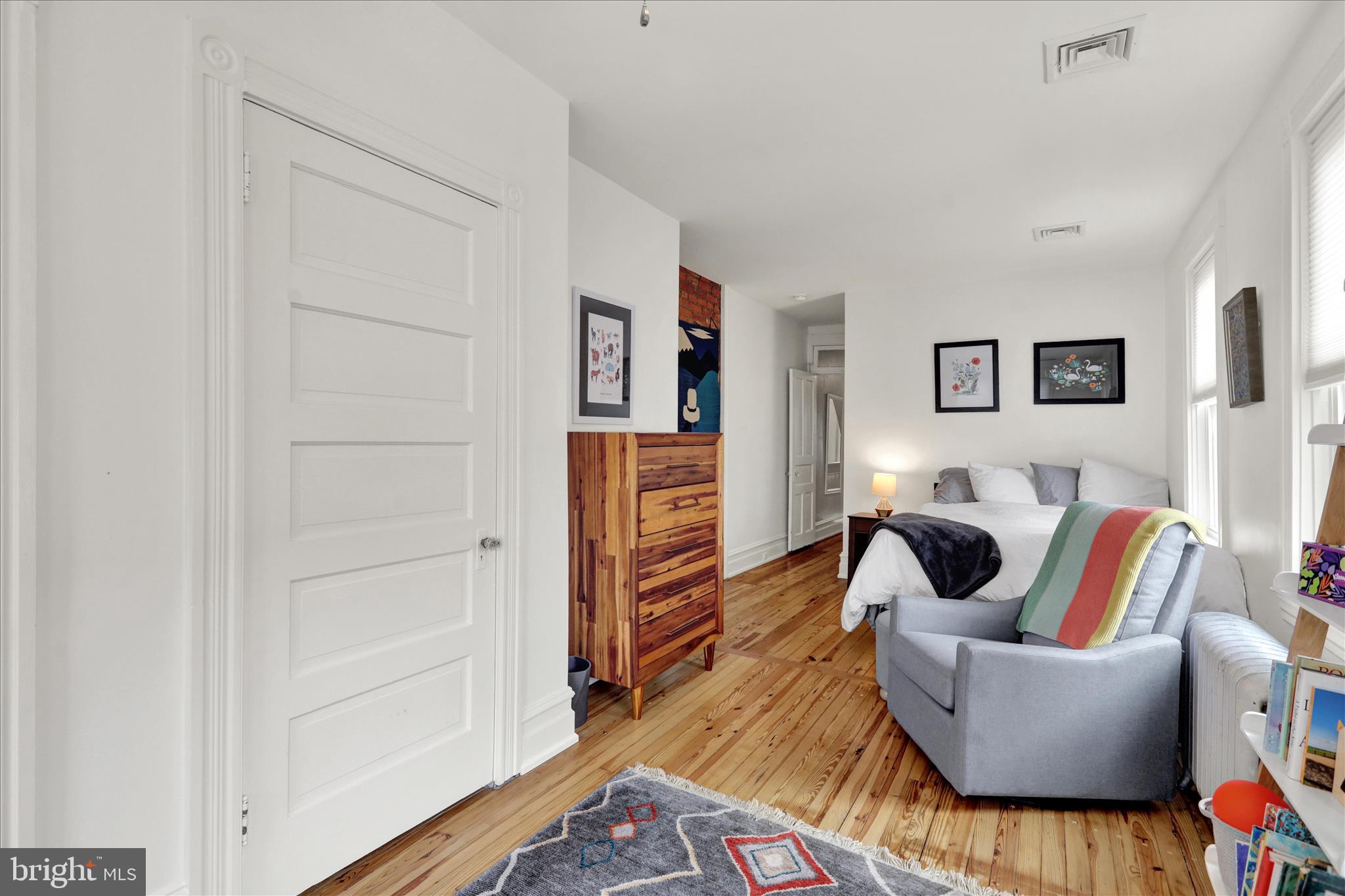 CHESTNUT HILL - Residential