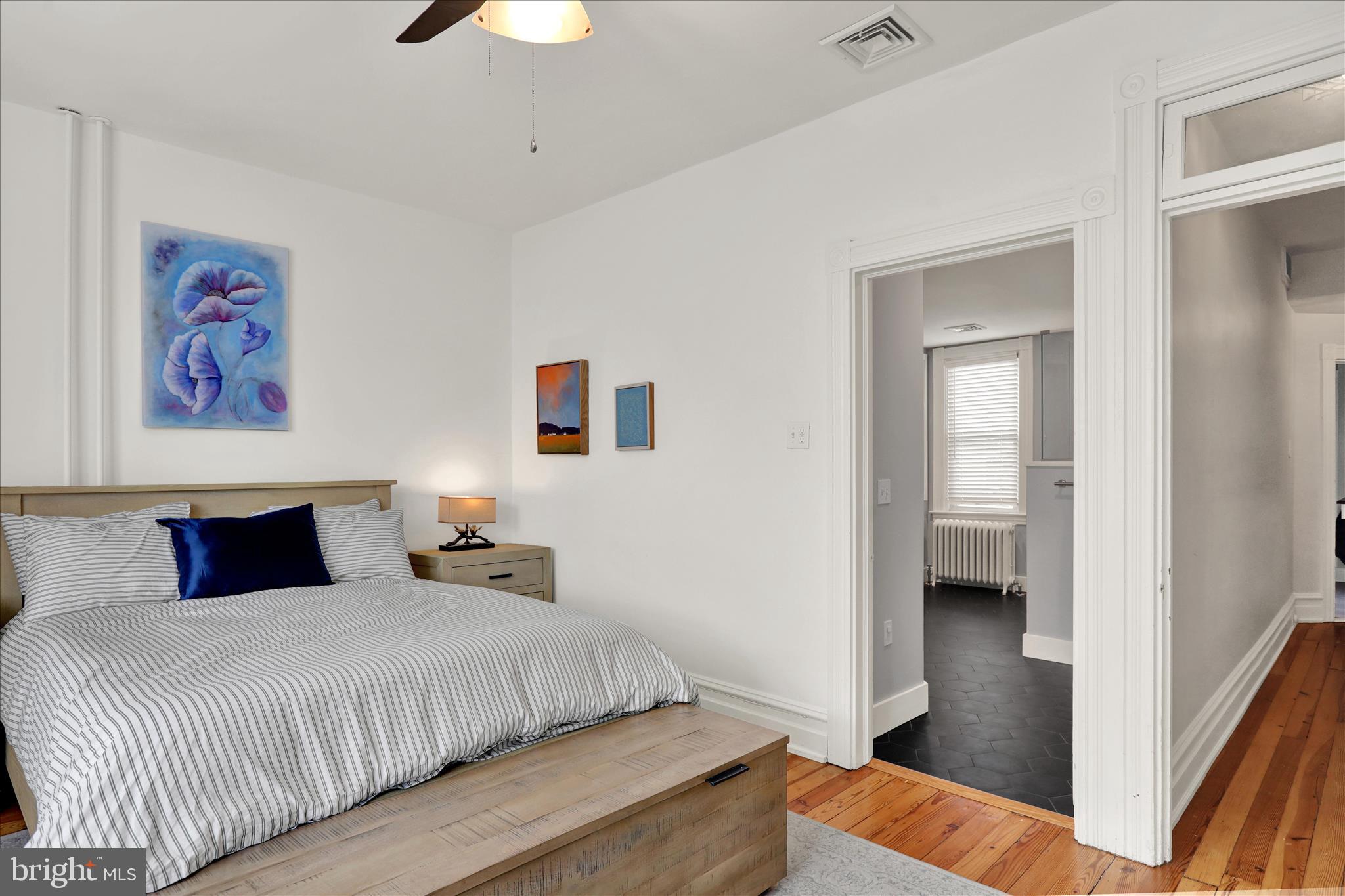 CHESTNUT HILL - Residential